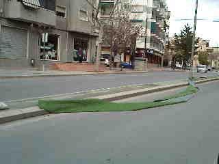 Truman vive en Ibi (¿Habrá arrancado él el césped?)