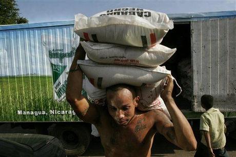 Na guara !!!!!!   Vean gente de Guarico Villanueva  y Anzoátegui....Venezuela compra a Nicaragua Café.....