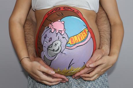 Un belly paint para el día de los enamorados