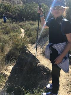 Nos vamos de excursión, embalse de Elche, trekking, senderismo, salida en familia, salida al campo, caminata,