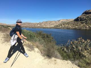 Nos vamos de excursión, embalse de Elche, trekking, senderismo, salida en familia, salida al campo, caminata,