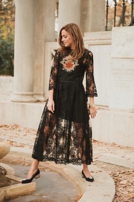vestido de encaje negro