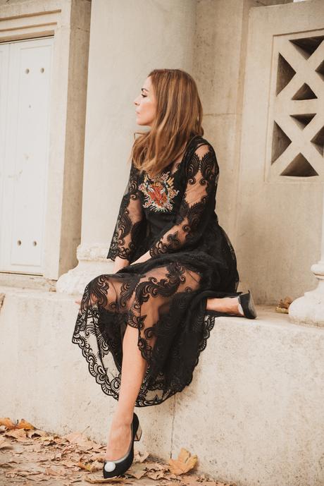 vestido de encaje negro