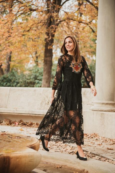 vestido de encaje negro