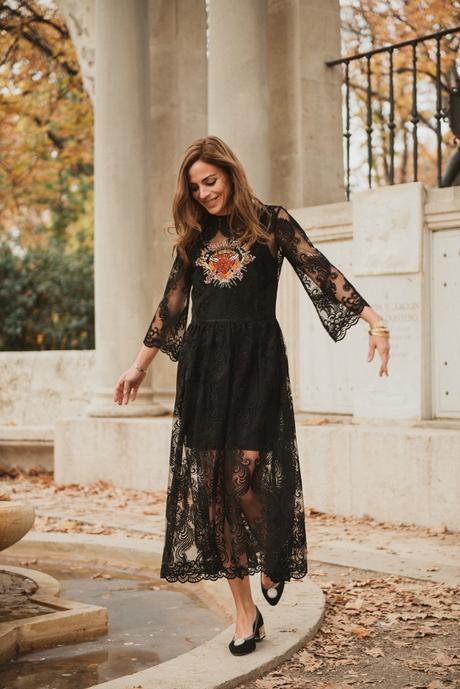 vestido de encaje negro
