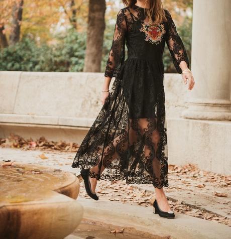 vestido de encaje negro