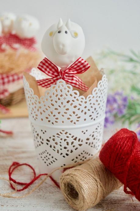 Cake pops de bizcocho de chocolate con forma de cabrita para Heidi Cake pops de bizcocho de chocolate con forma de cabrita para Heidi