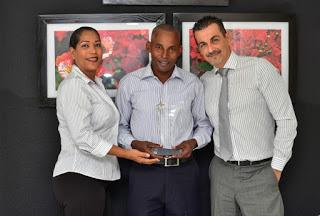 Entregan reconocimiento al empleado del año en IFA Villas Bávaro Resort & Spa
