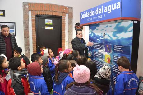 Ayuntamiento lleva cursos a escuelas sobre el cuidado del medio ambiente