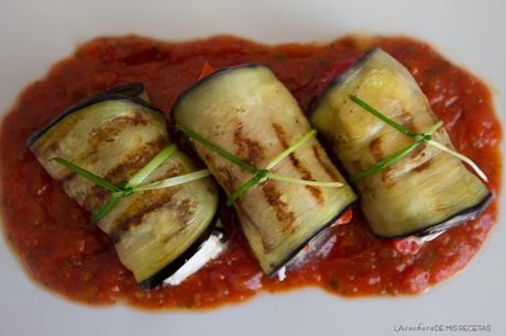 Rollitos de berenjena con queso feta Rollitos de berenjena con queso feta