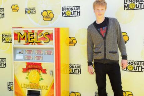 Detienen a estrella de #Disney Adam Hicks por vínculo con robos Detienen a estrella de #Disney Adam Hicks por vínculo con robos