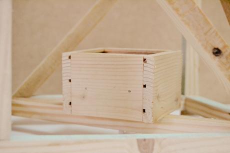 DIY LÁMPARA CUBO DE MADERA PARA EL DORMITORIO DIY LÁMPARA CUBO DE MADERA PARA EL DORMITORIO