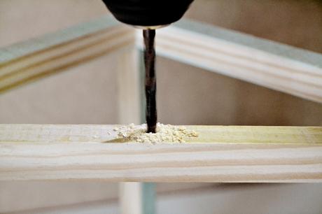 DIY LÁMPARA CUBO DE MADERA PARA EL DORMITORIO DIY LÁMPARA CUBO DE MADERA PARA EL DORMITORIO