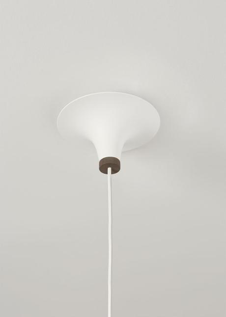 lampara nórdica lampara escandinava Lámpara de techo Acorn de Northern lampara de techo lámpara de diseño lampara colgante diseño noruego diseño nórdico 