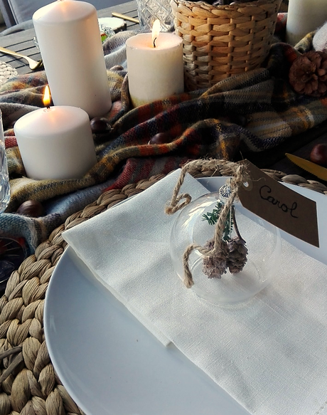 Mesa de invierno en la terraza Mesa de invierno en la terraza