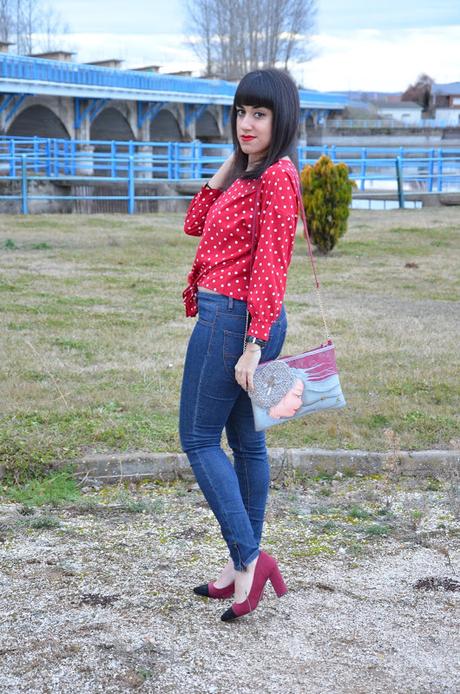 Top rojo con lunares
