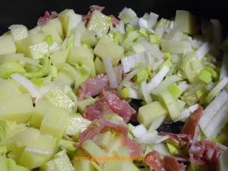 Sopa de Trigo con Crujientes de Tortilla Wraps de Maiz