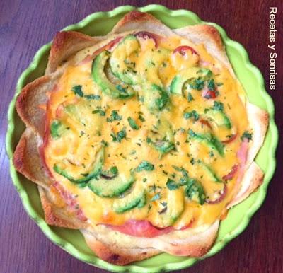 TARTA DE QUESO , AGUACATE Y JAMON TARTA DE QUESO , AGUACATE Y JAMON