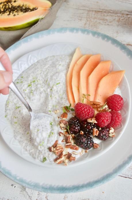 Pudding de chía con papaya y lima, un desayuno muy hippie