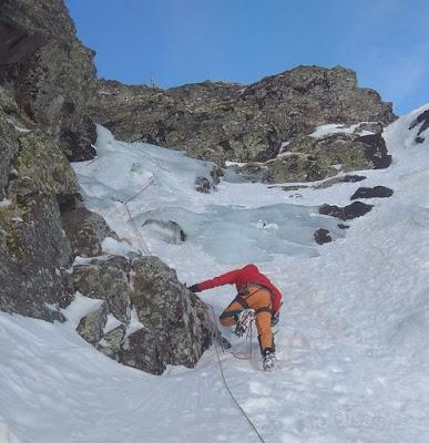 Escalada en hielo en Canal Roya