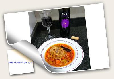 CODILLOS DE CERDO ESTOFADOS