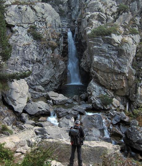 IBONES AZULES Y REFUGIO DE BACHIMAÑA