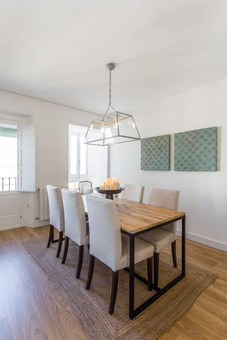 triana sevilla vacaciones suelo baldosas hidraúlicas sevilla airbnb puertas de cristal pisos sevilla decoración nórdica decoración mediterránea decoración escandinava carpintería 