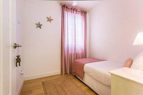 triana sevilla vacaciones suelo baldosas hidraúlicas sevilla airbnb puertas de cristal pisos sevilla decoración nórdica decoración mediterránea decoración escandinava carpintería 