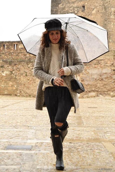 IT´S RAINING IT´S RAINING