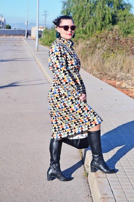 Vestido de pana estampado geométrico