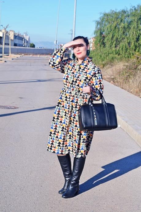 Vestido de pana estampado geométrico