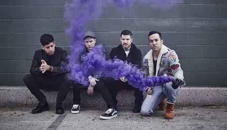 Fall Out Boy y Drake lideran las listas de ventas estadounidenses Nuevo disco de Fall Out Boy