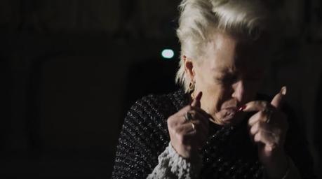 Esta impactante campaña te pone en la piel de una refugiada siria