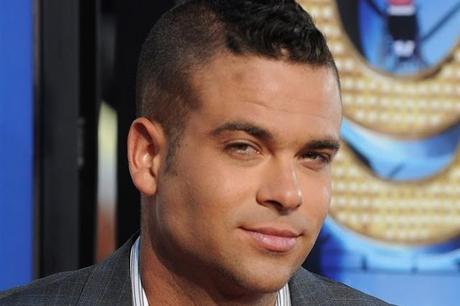#Series: Muere a los 35 años el actor Mark Salling, conocido por la serie #Glee #Series: Muere a los 35 años el actor Mark Salling, conocido por la serie #Glee