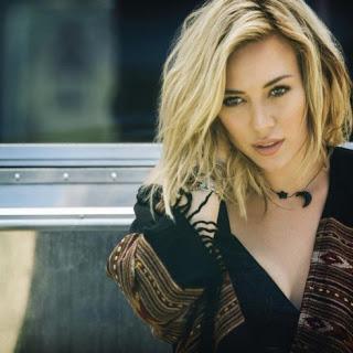 LOS MEJORES CORTES DE CABELLO PARA CHICAS PETIT