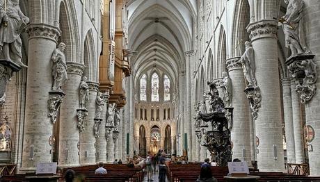 Visitar la Catedral de Bruselas