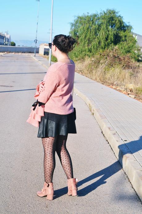 Jersey con volantes y lazos