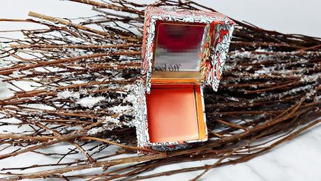 minitalla Galifornia benefit minitalla Galifornia benefit no es la misma