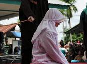 Cristiano Azotado Latigazos Públicamente Indonesia