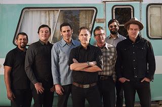 Calexico - Under the wheels (2018)
