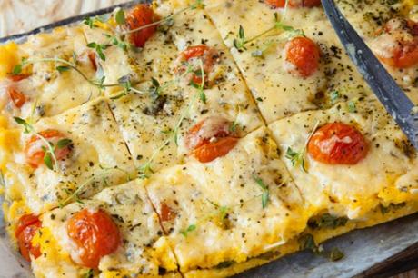 Pizza o en Sándwich con papa amarillo y aguacates