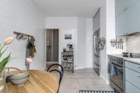 suelos cocinas suelos baños suelo de tarima suelo de madera madera en el baño suelo estilo nórdico estilo escandinavo cocina estilo escandinavo cocina con suelo de madera 