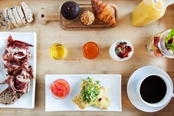 BARCELO MALAGA REVOLUCIONA LOS BRUNCH CON UNA CARTA VARGUARDISTA Y SALUDABLE BARCELO MALAGA REVOLUCIONA LOS BRUNCH CON UNA CARTA VARGUARDISTA Y SALUDABLE