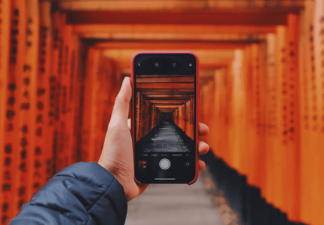 Este vídeo recopila fotos de Instagram para demostrar que todos hacemos lo mismo cuando viajamos Este vídeo recopila fotos de Instagram para demostrar que todos hacemos lo mismo cuando viajamos