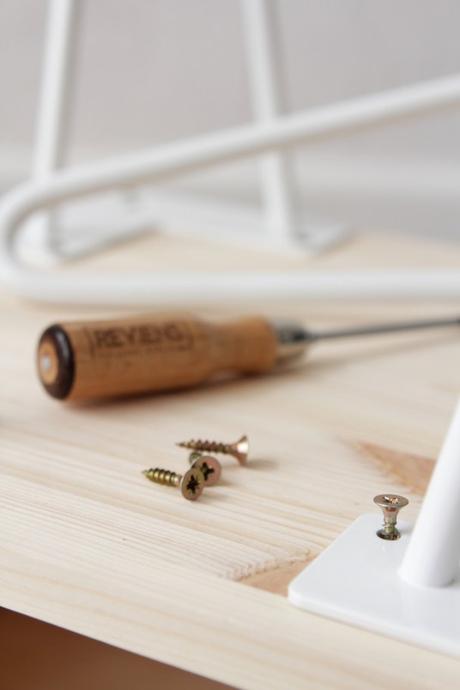 DIY: una mesilla auxiliar en 10 minutos DIY: una mesilla auxiliar en 10 minutos