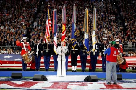 Así Pink entonó el Himno Nacional de EEUU en el #Superbowl (VIDEO) Así Pink entonó el Himno Nacional de EEUU en el #Superbowl (VIDEO)