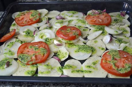 Rodaballo con patatas y verduras al horno