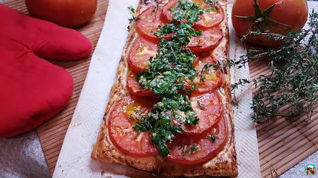 Tarta de tomate y hojaldre Tarta de tomate y hojaldre