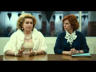 POTICHE, MUJERES AL PODER (Potiche) (Francia, 2011) Comedia