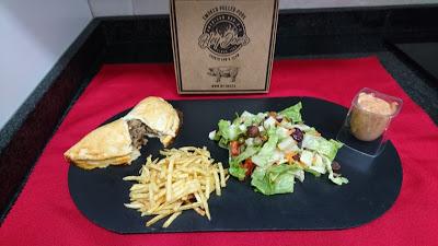 PIZZAS CALZONE RELLENAS DE PULLED PORK